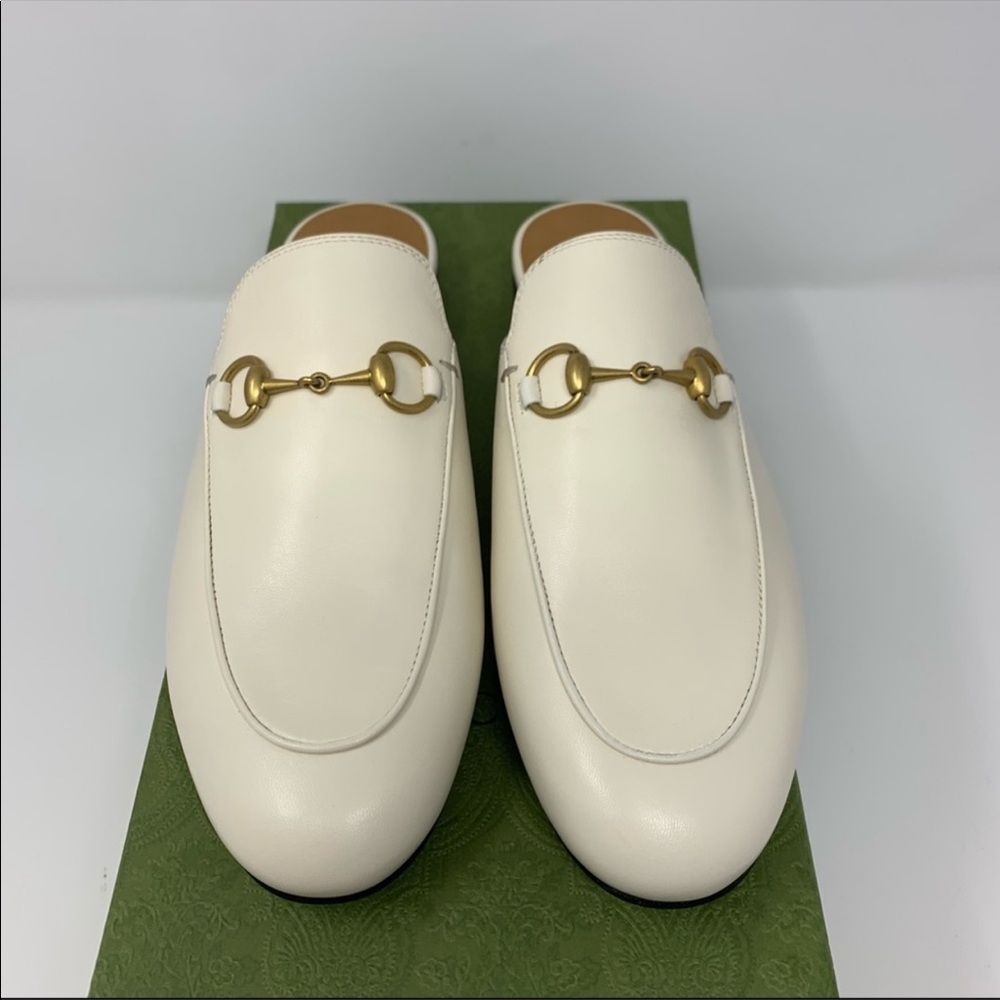 BRAND NEW in Box - Gucci princetown leather loafer. Size 7.5 / 37.5